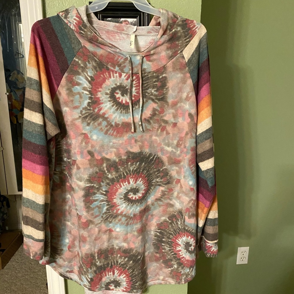 lightweight boutique hoodie